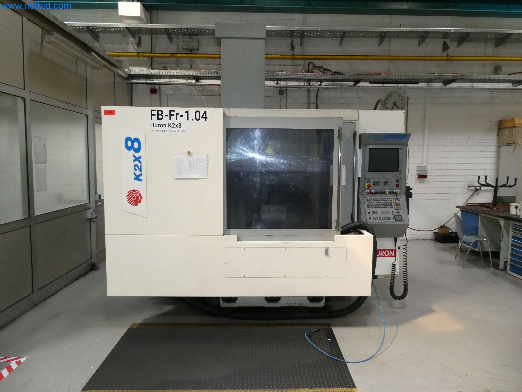 vertikale CNC-Fräsmaschine Huron K2x8